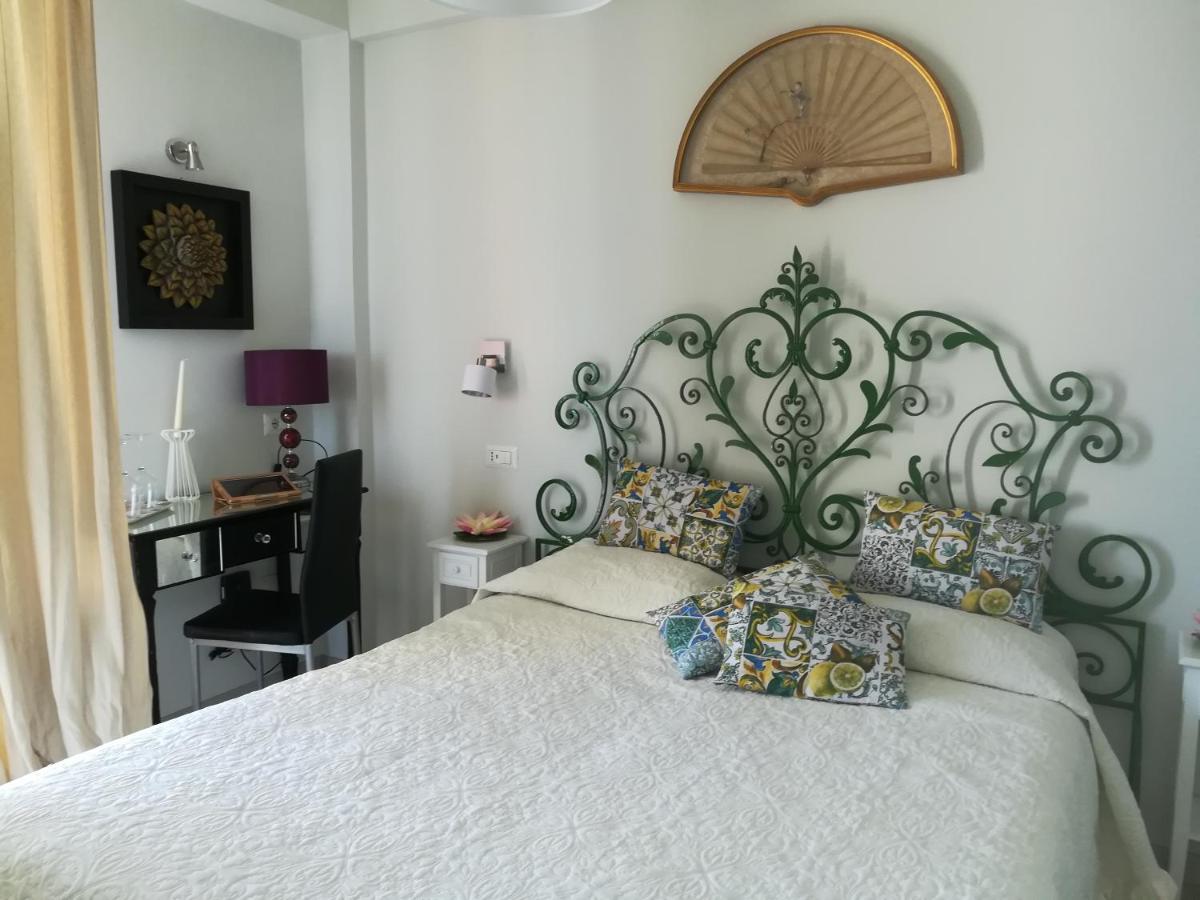 Al Bajah Loft Monovano Con Requisiti Hotel Taormina Exterior foto