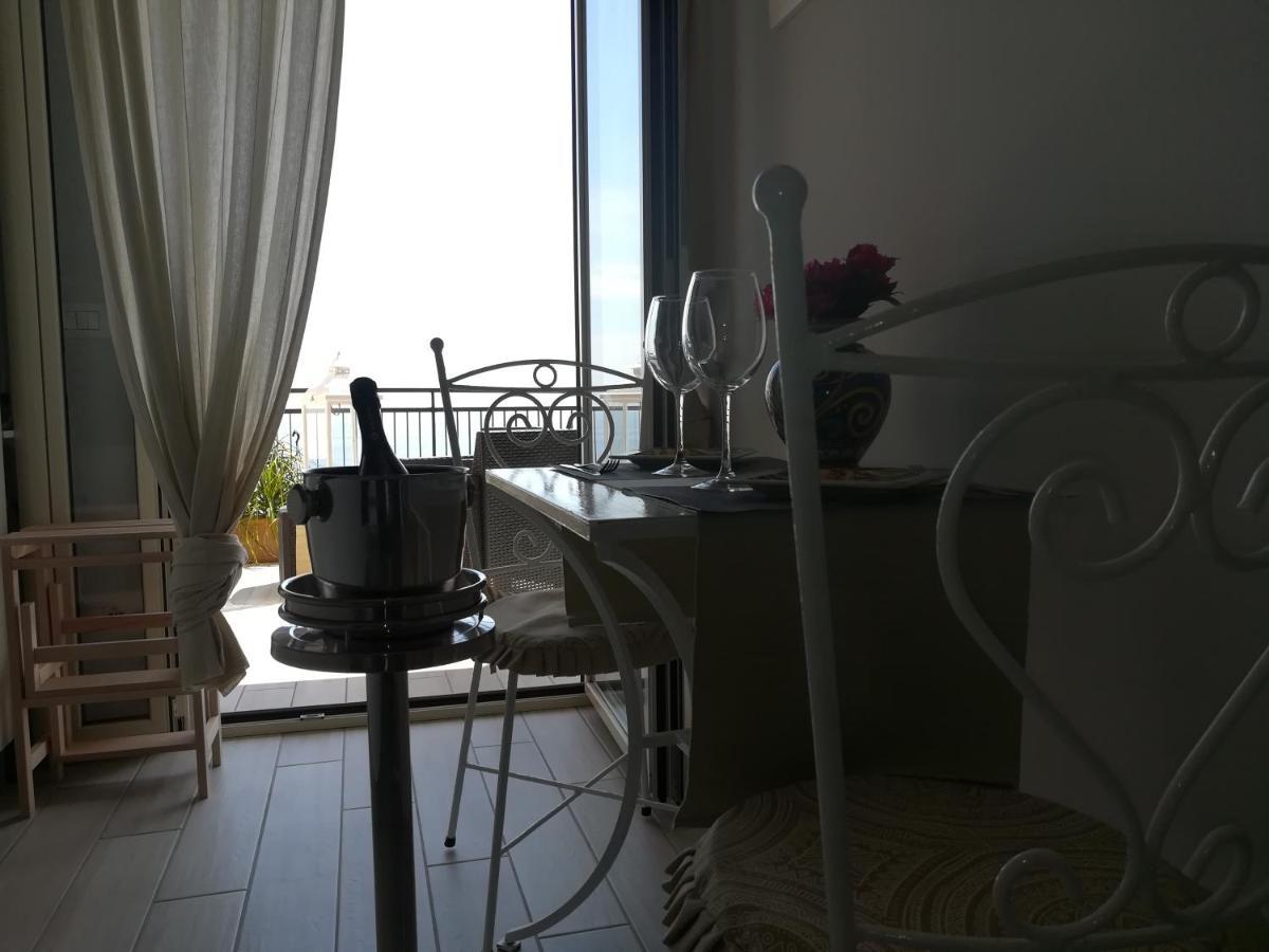 Al Bajah Loft Monovano Con Requisiti Hotel Taormina Exterior foto